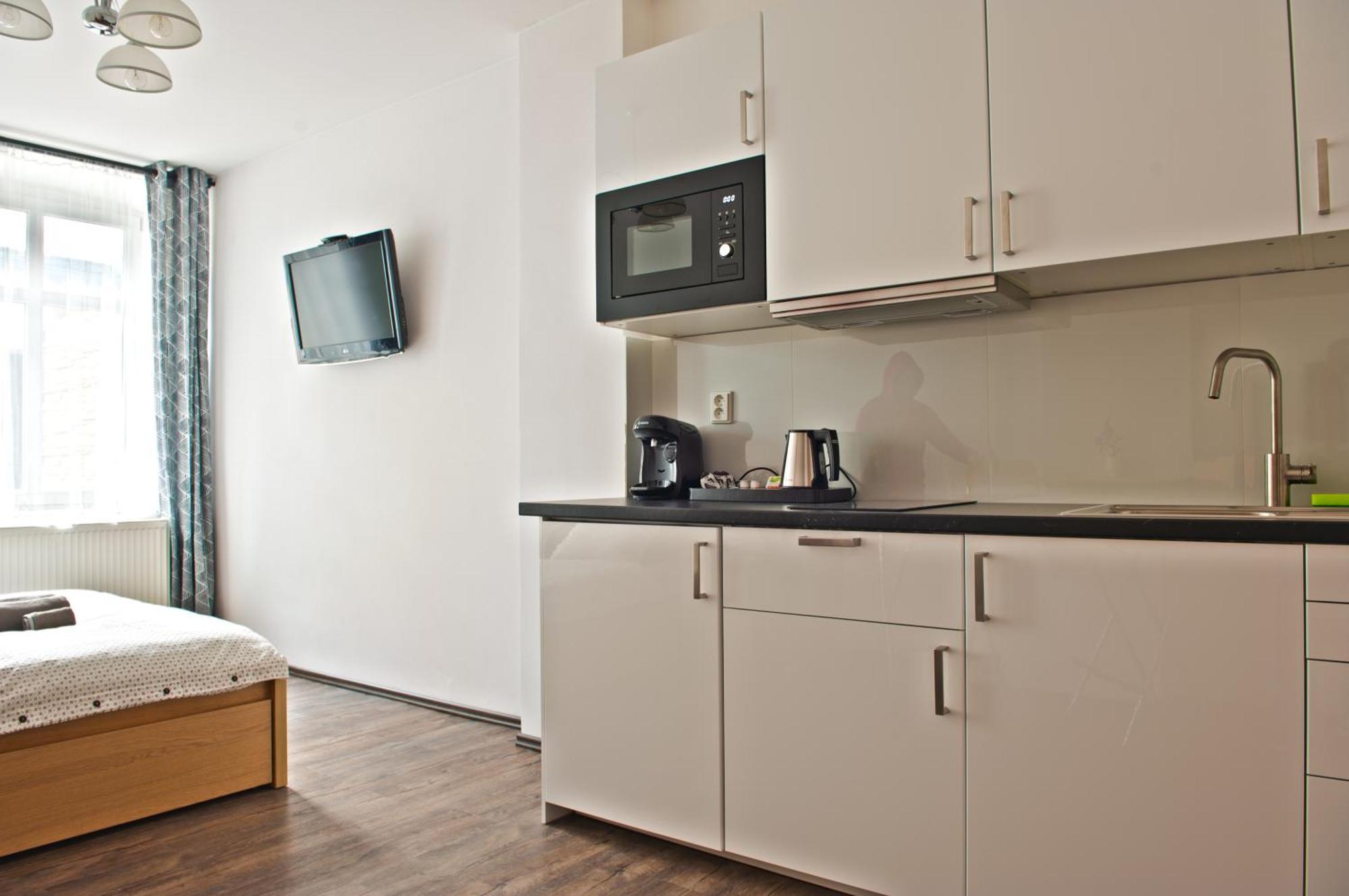 R&J Apartmany Броумов Номер фото
